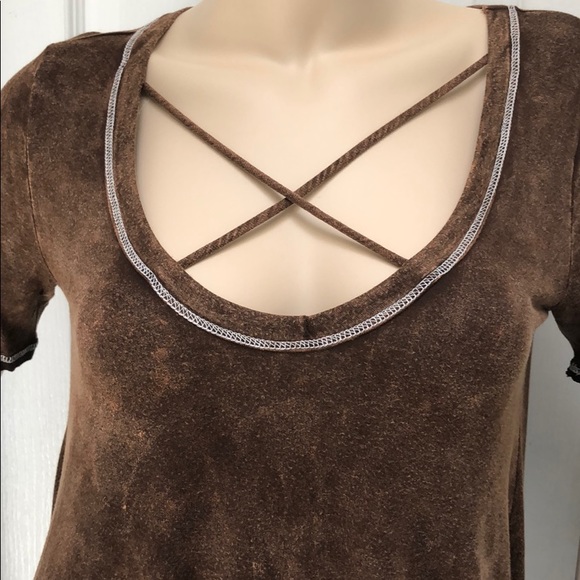 BROWN MINERAL WASH STRAP TEE TOP - Picture 5 of 8